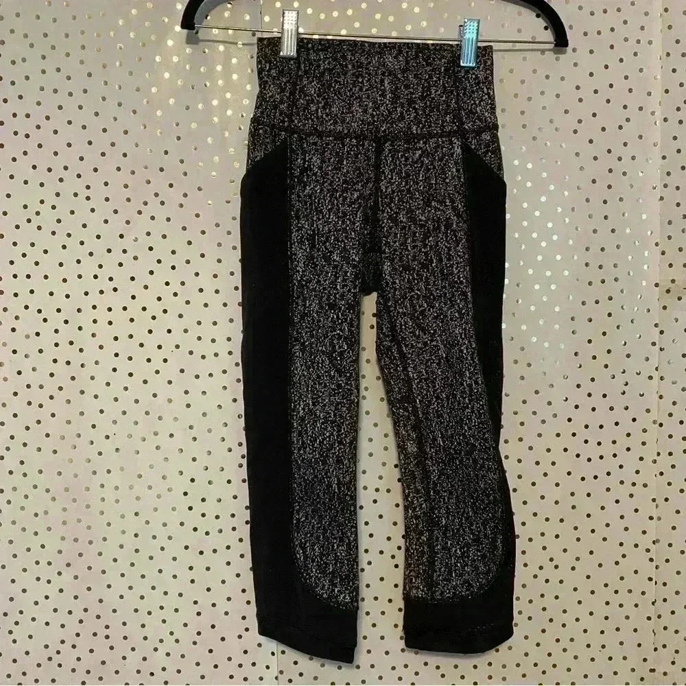 Lululemon Black Capris